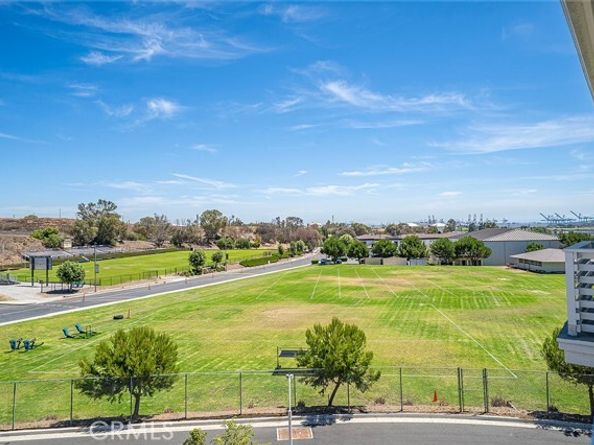 1425 W Sunrise Lane, San Pedro (los Angeles) CA 90732