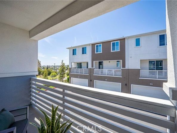 1425 W Sunrise Lane, San Pedro (los Angeles) CA 90732