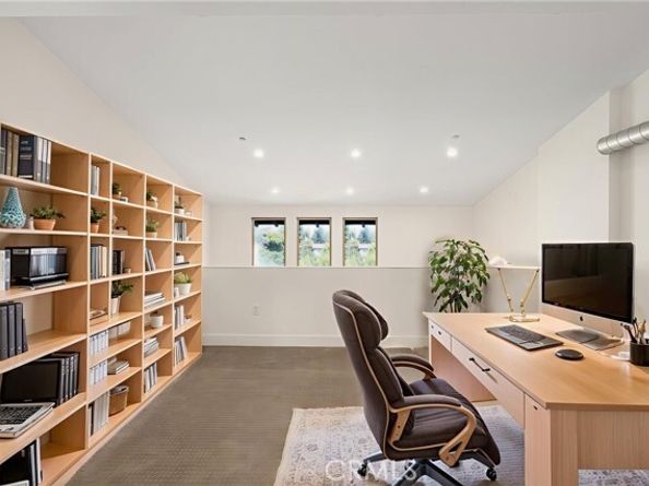 576 S Brea Boulevard, Brea CA 92821