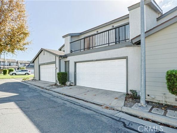 833 Amberwood, Santa Ana CA 92703