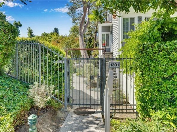 1301 Via Sebastian 24, San Pedro (los Angeles) CA 90732