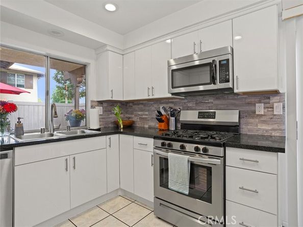 10341 Canoga Avenue 3, Chatsworth (los Angeles) CA 91311