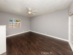 8755 Rincon Avenue, Sun Valley (los Angeles) CA 91352