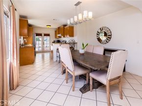 8755 Rincon Avenue, Sun Valley (los Angeles) CA 91352
