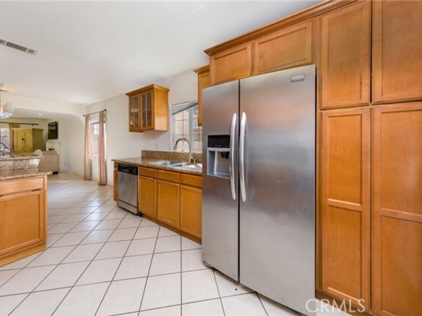 8755 Rincon Avenue, Sun Valley (los Angeles) CA 91352