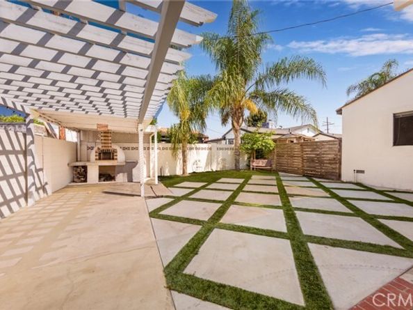 8755 Rincon Avenue, Sun Valley (los Angeles) CA 91352