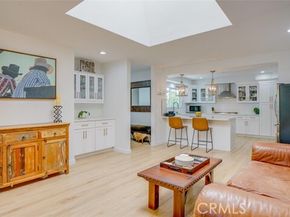 23853 Hatteras Street, Woodland Hills (los Angeles) CA 91367