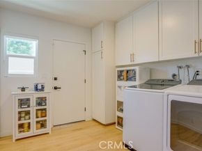 23853 Hatteras Street, Woodland Hills (los Angeles) CA 91367