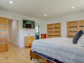 23853 Hatteras Street, Woodland Hills (los Angeles) CA 91367