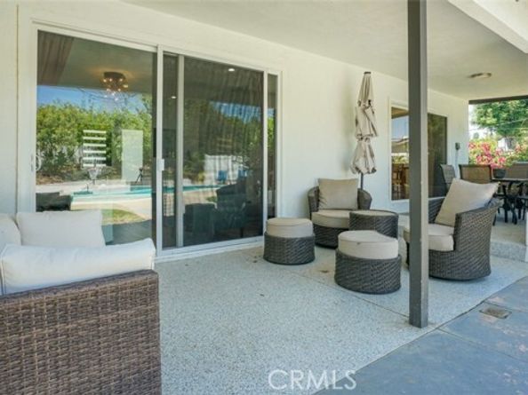 23853 Hatteras Street, Woodland Hills (los Angeles) CA 91367