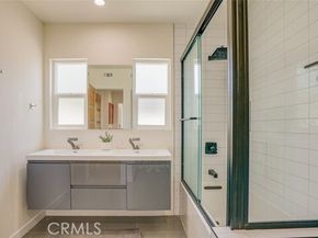 23853 Hatteras Street, Woodland Hills (los Angeles) CA 91367