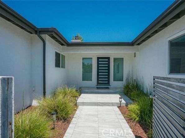 23853 Hatteras Street, Woodland Hills (los Angeles) CA 91367