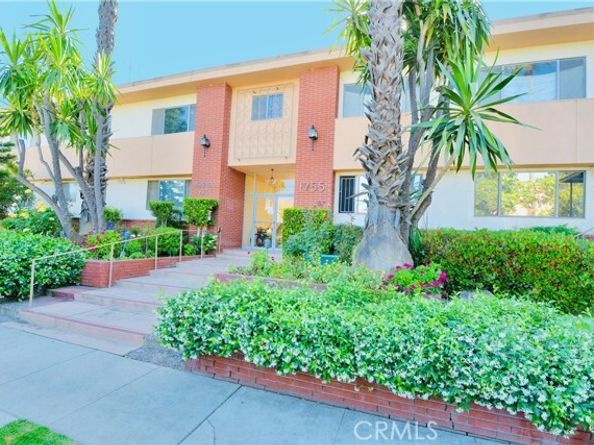 1755 N Berendo 28, Los Angeles CA 90027