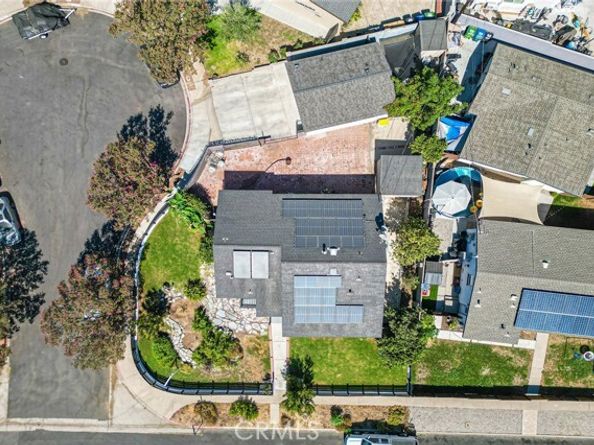 14373 Berg, Sylmar (los Angeles) CA 91342