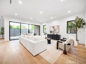 5623 Oso, Woodland Hills (los Angeles) CA 91367