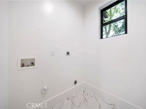 5623 Oso, Woodland Hills (los Angeles) CA 91367