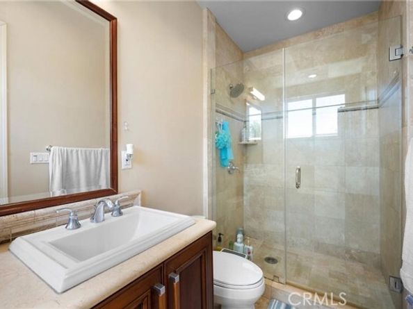 11323 Huston 1, North Hollywood (los Angeles) CA 91601