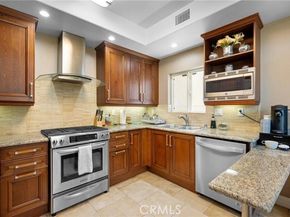 11323 Huston 1, North Hollywood (los Angeles) CA 91601