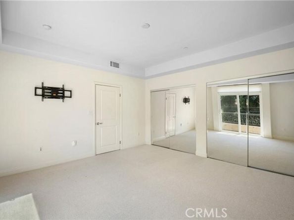 11323 Huston 1, North Hollywood (los Angeles) CA 91601