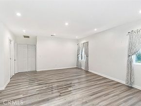 15439 Hart Street, Van Nuys (los Angeles) CA 91406