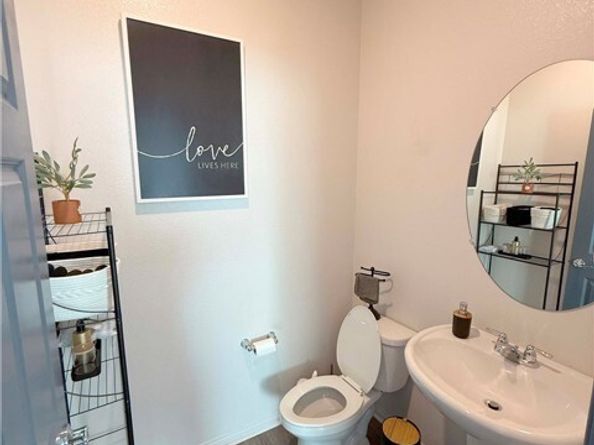 11645 N Delft Lane, Sylmar (los Angeles) CA 91342