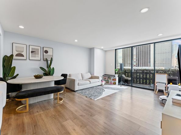 2016 Main Street 717, Houston TX 77002