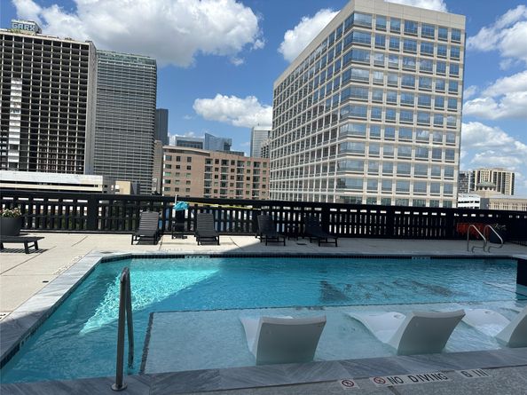2016 Main Street 717, Houston TX 77002