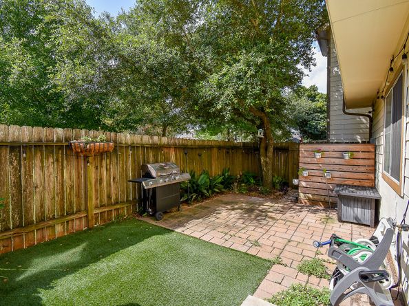 3008 Clearview Circle, Houston TX 77025