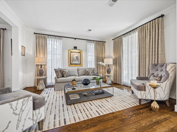 2402 Mcclendon Street, Houston TX 77030