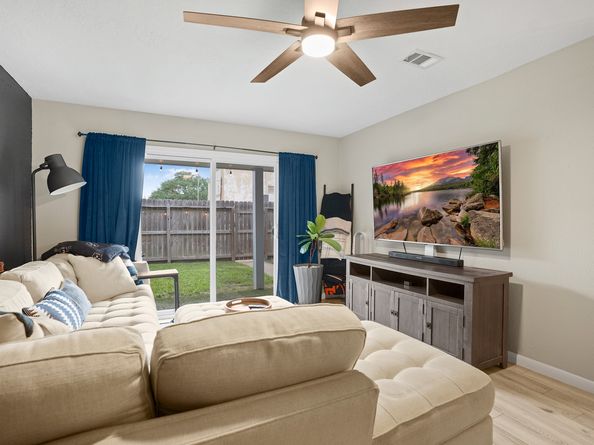 207 Granberry Street, Humble TX 77338