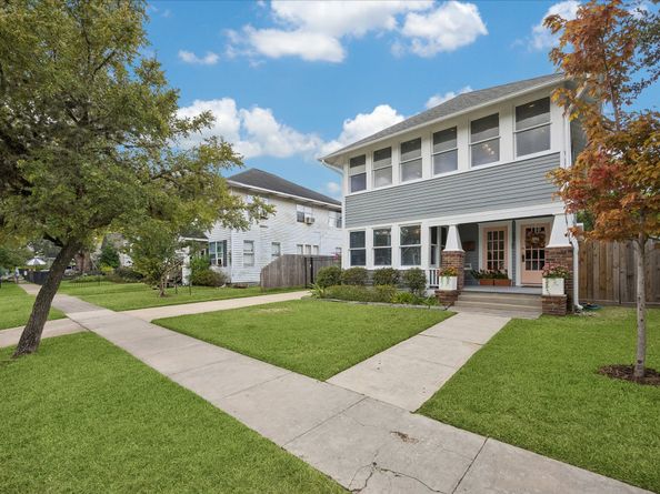 1221 Columbia Street, Houston TX 77008