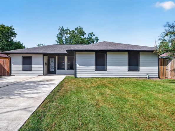 1019 Creager Street, Houston TX 77034