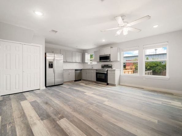 4114 Majestic Street A/B, Houston TX 77026
