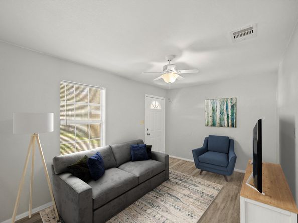 4636 Mayflower Street, Houston TX 77033