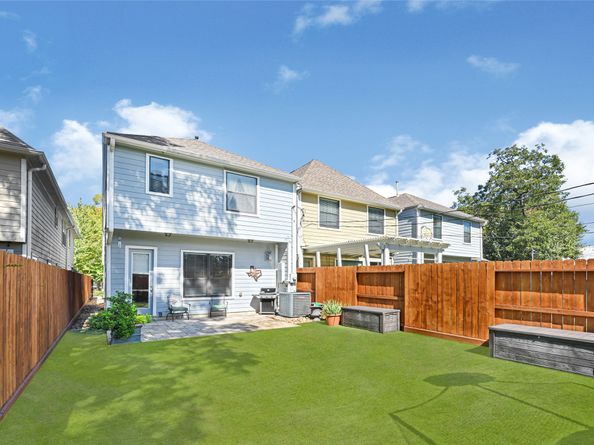 816 W 18th Street, Houston TX 77008