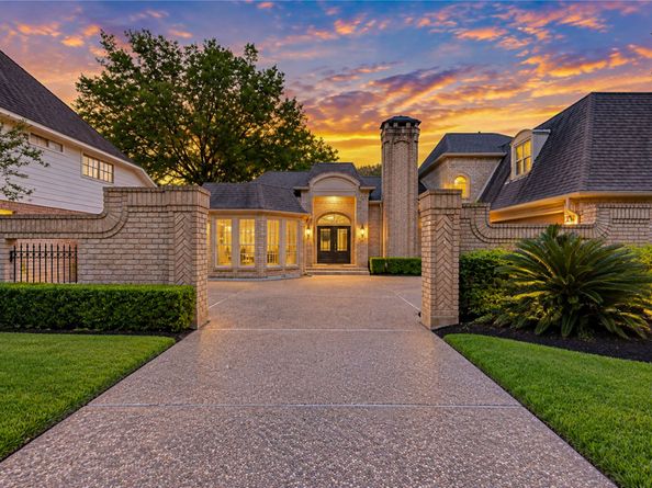 807 Spear Point Cove, Houston TX 77079
