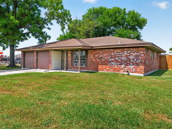 103 Mill Stream Lane, Houston TX 77060