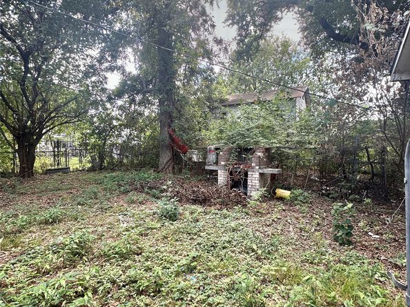 631 Hahlo Street, Houston TX 77020