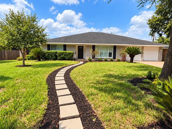 10506 Willowisp Drive, Houston TX 77035