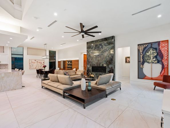 3002 Ferndale Street, Houston TX 77098