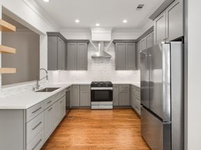 6130 Hamman Street, Houston TX 77007