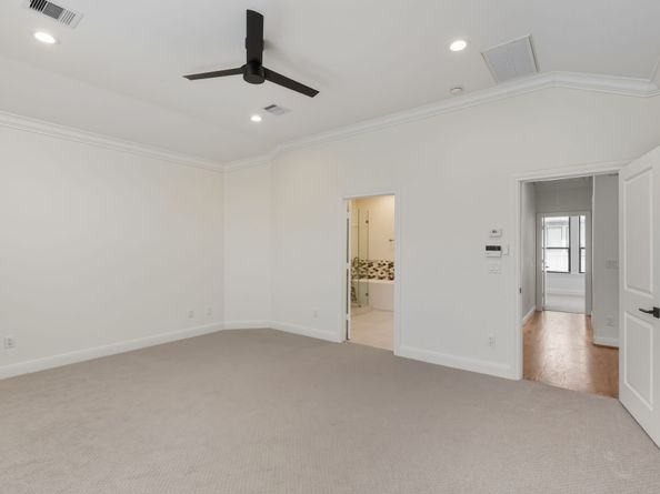 6130 Hamman Street, Houston TX 77007