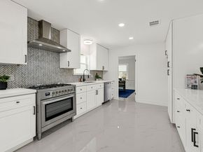 2415 Moss Hill Drive, Houston TX 77080