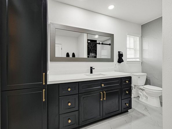 2415 Moss Hill Drive, Houston TX 77080
