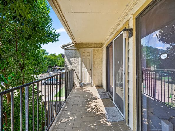 10075 Westpark Drive 73, Houston TX 77042