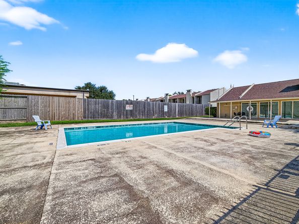 10075 Westpark Drive 73, Houston TX 77042
