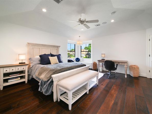 2 Highclere Park Drive, Spring TX 77379