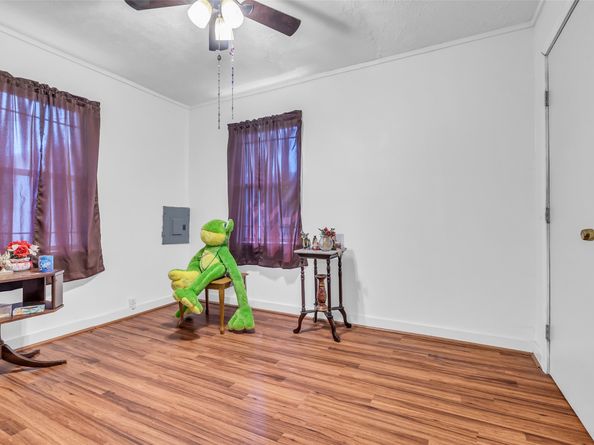 6814 Covington Drive, Houston TX 77091