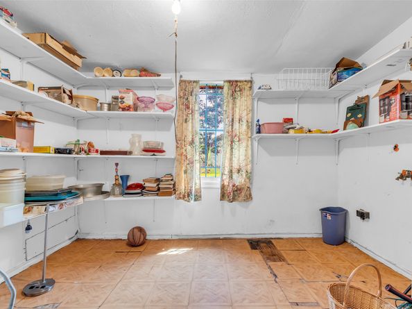 6814 Covington Drive, Houston TX 77091