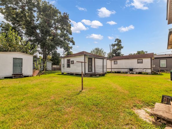 6814 Covington Drive, Houston TX 77091